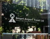 Projekt graficzny, nazwa firmy, tworzenie logo firm Smart Airport Travel Ltd - LOGO - White_Dsign