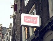 Projekt graficzny, nazwa firmy, tworzenie logo firm Internetowy sklep odzieżowy Twilly - prysx