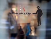 Projekt graficzny, nazwa firmy, tworzenie logo firm Logo dla włoskiej pizzeri Unomomento - Tess