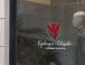 Projekt graficzny, nazwa firmy, tworzenie logo firm Logo dla gabinetu Fizjoterapii - Worm